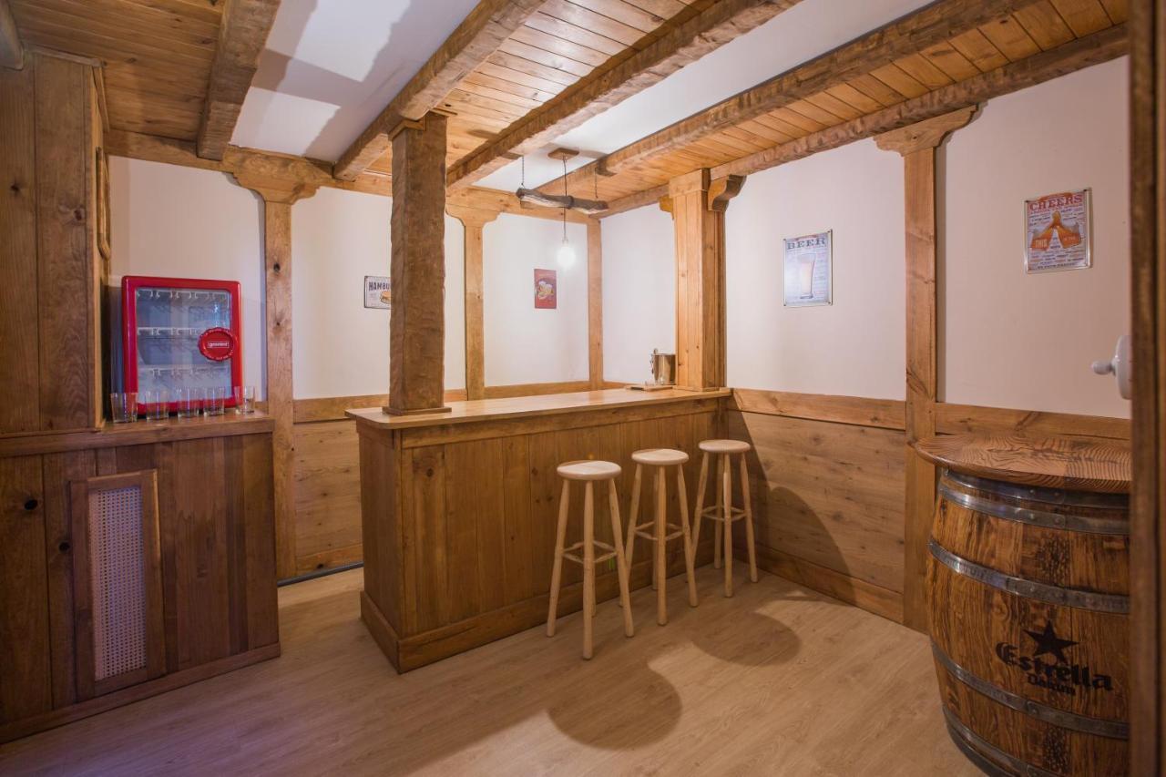Apartamentos Turisticos Avila La Catedral Eksteriør bilde